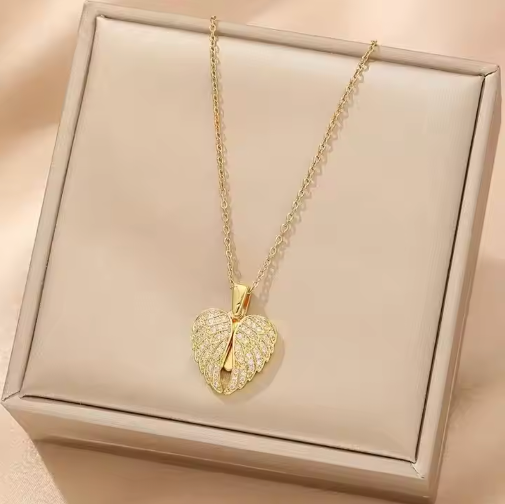 Wings_of_love_Gold