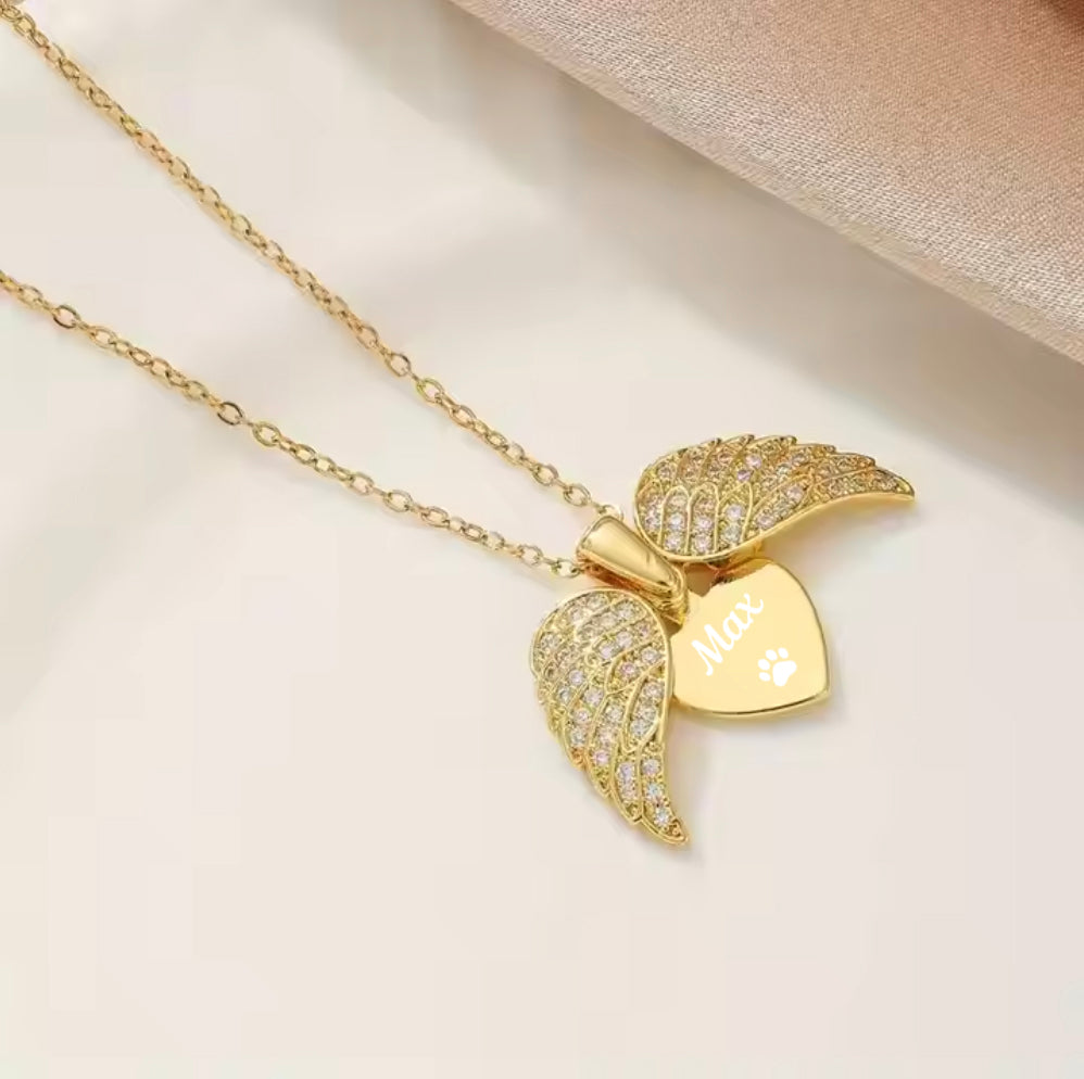 paw engraved name pendant gold jewlery